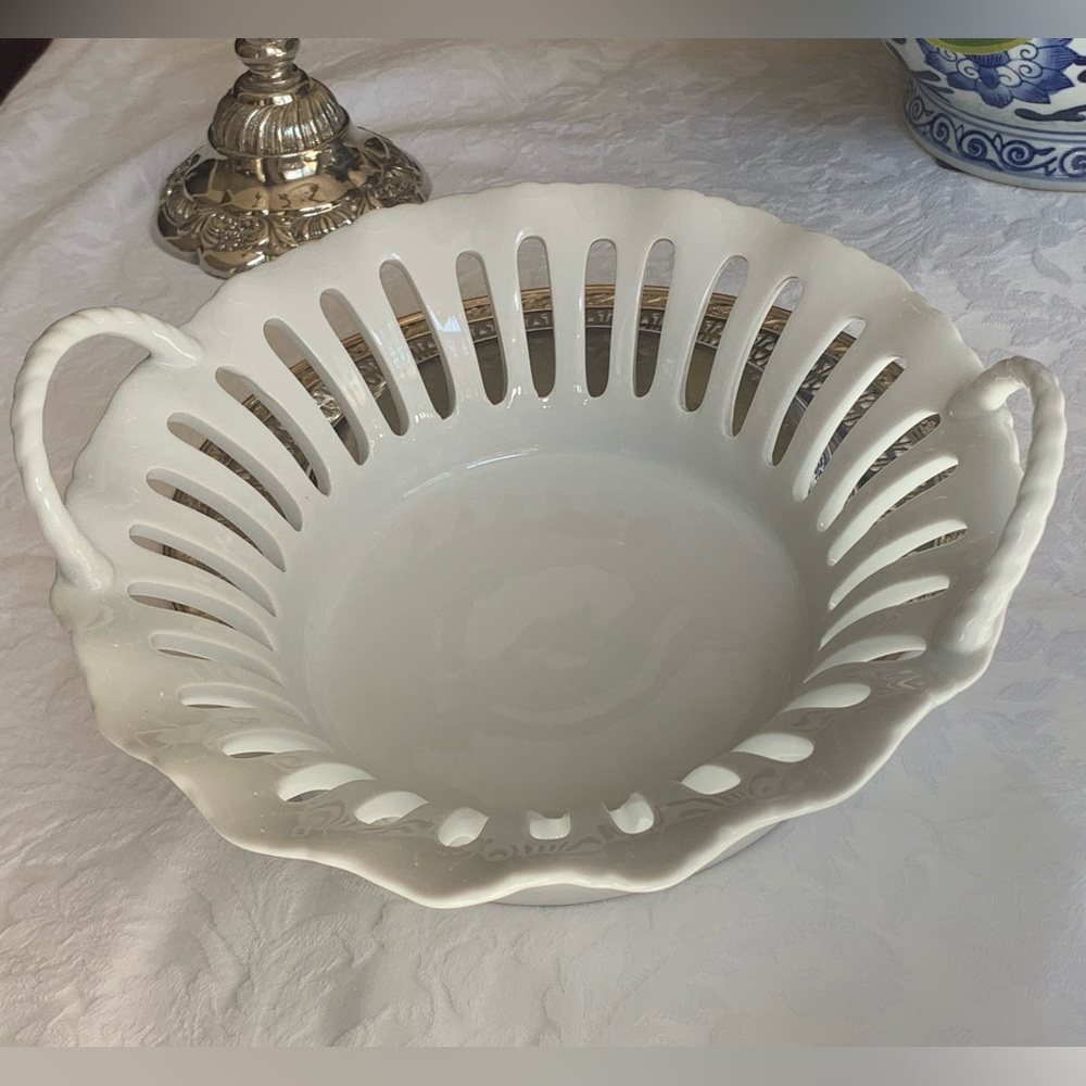 Godinger Porcelain Basket - Picture 3 of 13